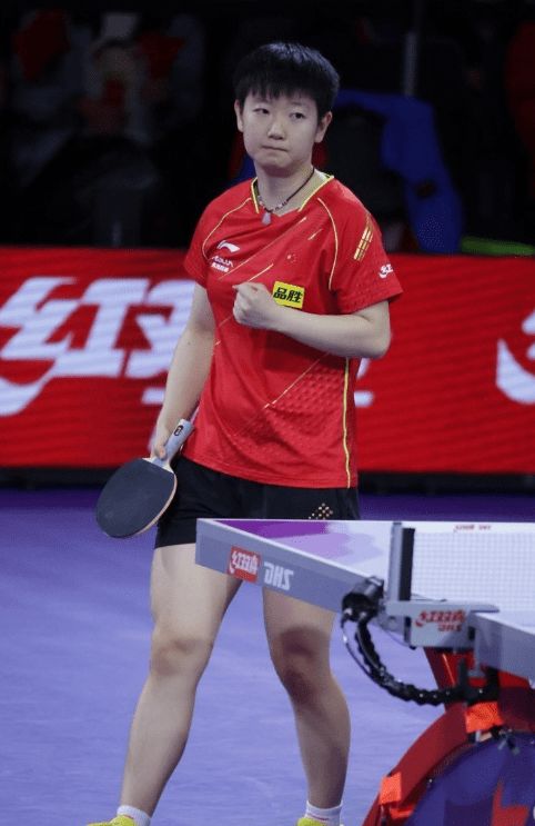 贵州“村超”迎新记｜“村超”带火“村集”.