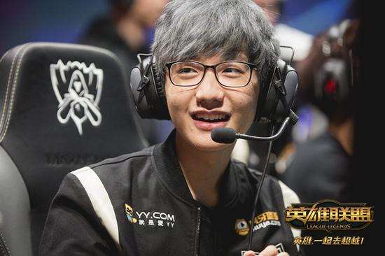 体育2024举重世界杯：中国男子举重队收获5金1银2铜