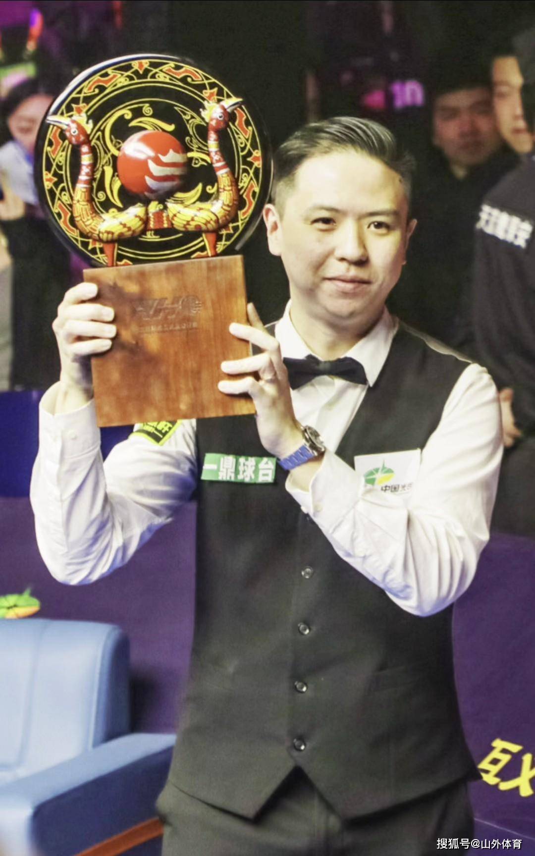 眼结膜破裂 眼结膜破裂